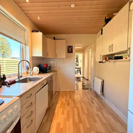 Charming Family-friendly Near Lalandia, Puttgarden *