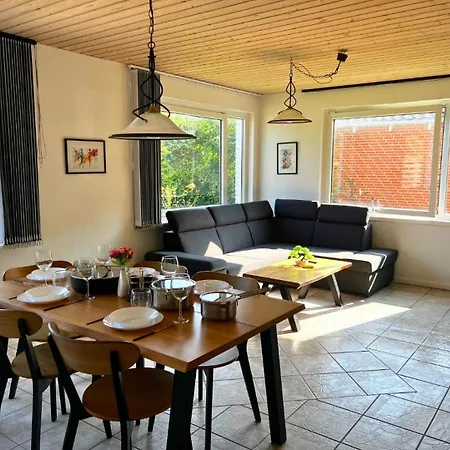 Charming Family-friendly Near Lalandia, Puttgarden Rødby