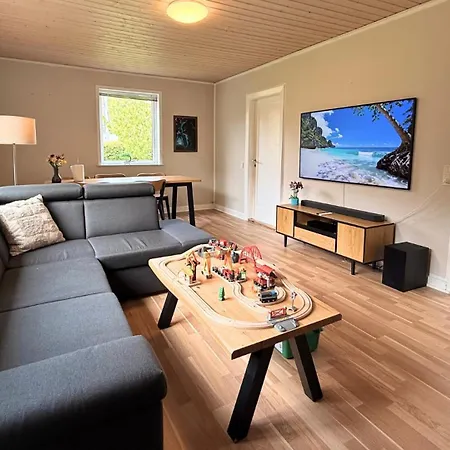 Charming Family-friendly Near Lalandia, Puttgarden *